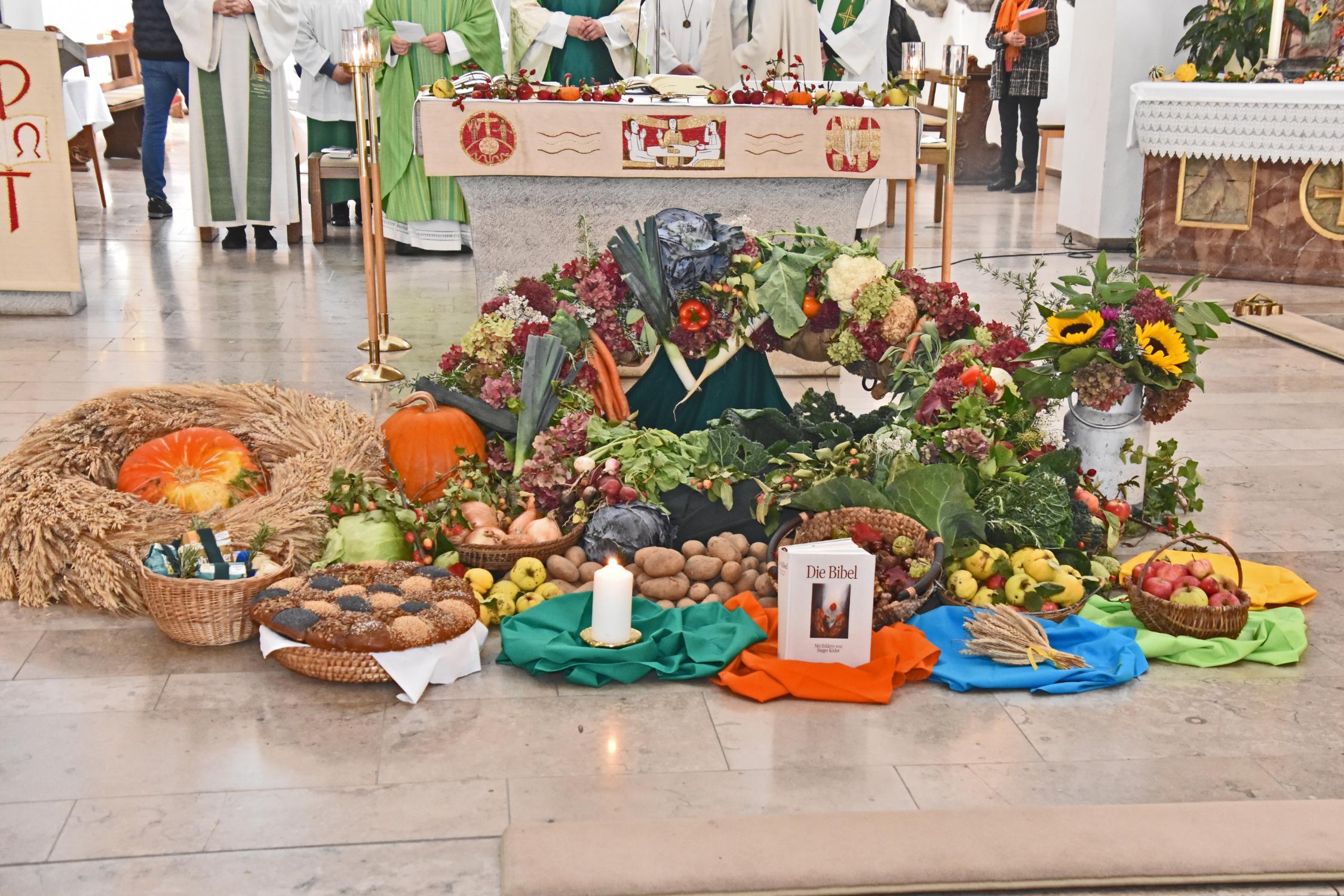Amtseinführung Pfarrer Philipp Janek und Pfarrvikar Sebastian Heim